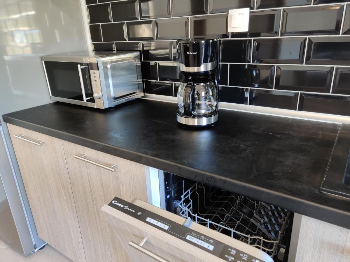 Mare Monte Luxury Apartments 3 Неа Скиони Екстериор снимка