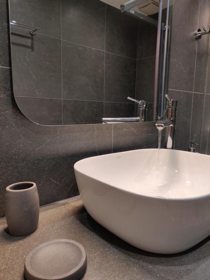 Mare Monte Luxury Apartments 3 Неа Скиони Екстериор снимка