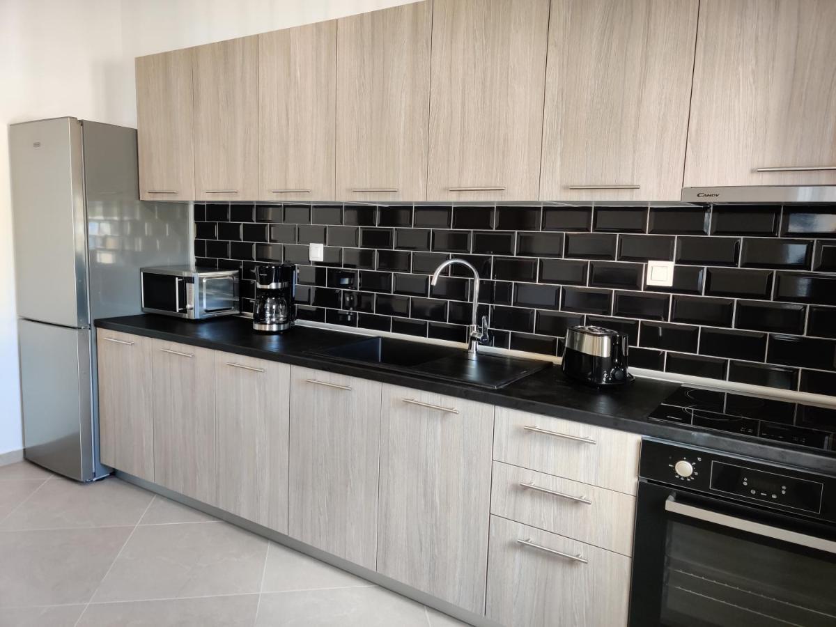 Mare Monte Luxury Apartments 3 Неа Скиони Екстериор снимка