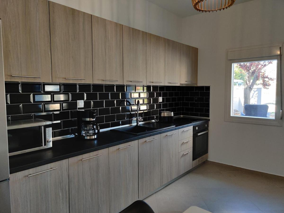 Mare Monte Luxury Apartments 3 Неа Скиони Екстериор снимка